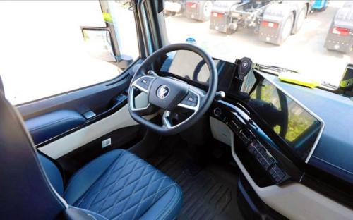 Компания Foton продолжает уверенно занимать свою нишу на рынке грузовой техники, постоянно совершенствуя модельный ряд. 01