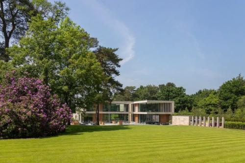 Современный особняк в старом поместье. 02