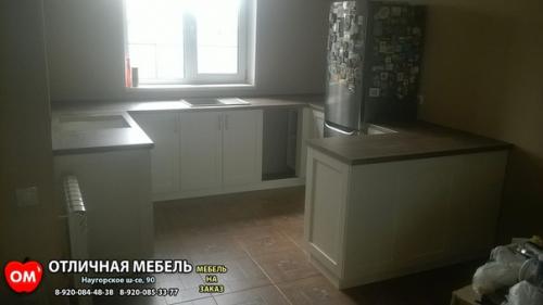 Установили кухню нашего производства с беларусскими белыми сборными рамочными фасадами из мдф. 01