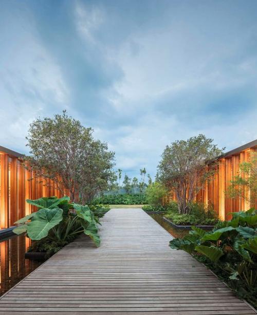 Архитектура и интерьер слоистого дома в Бразилии. 02