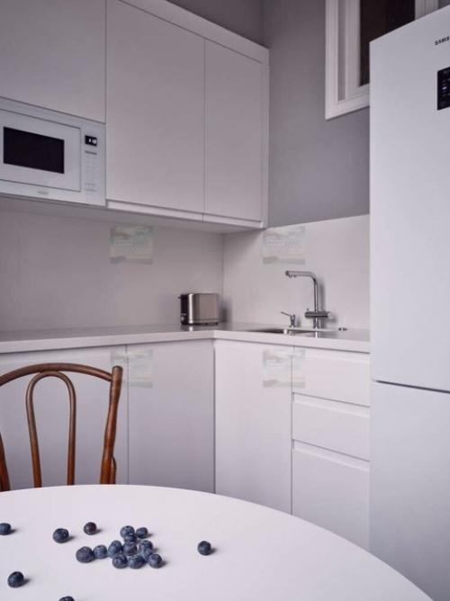 Светлая трехкомнатная квартира в московской Сталинке. 06