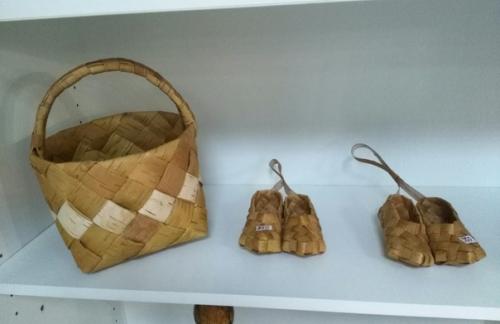 Удивительный мир природных материалов и золотые руки мастера подарят дому или офису потрясающую положительную энергетику! 02