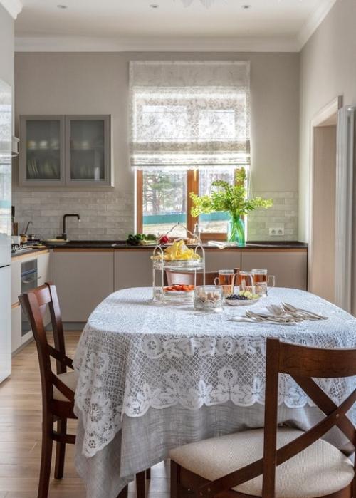 Дизайнер Светлана оленбург создала вдохновляющий интерьер дома в Казани, где даже через фото считываются теплота, уют и гармония. 03