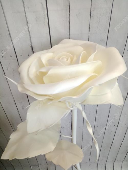 Скоро замечательный праздник день учителя (5 октября). 04