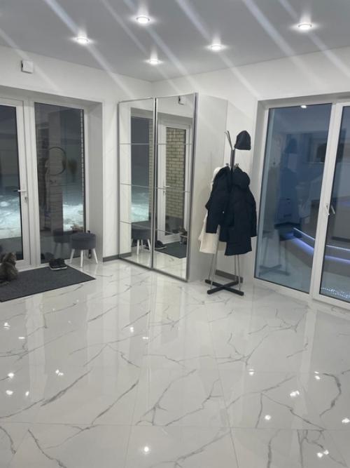 Серый интерьер на 200 кв. 04