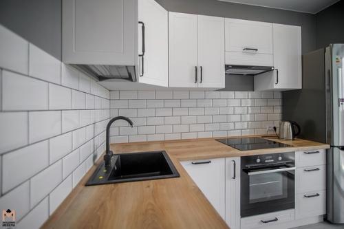 В Академии Мебели знают как небольшую кухню сделать удобной, красивой, рациональной и практичной. 02