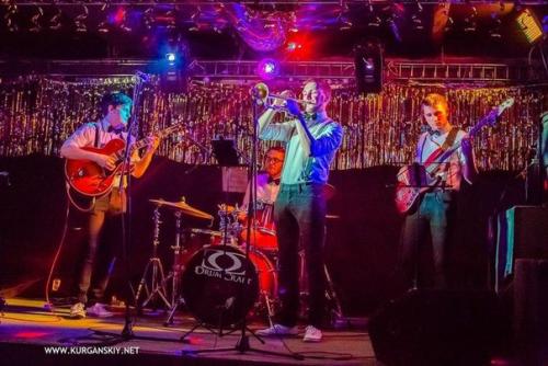 7 лучших мест Петербурга, где можно послушать джаз и потанцевать. 01 7 лучших мест Петербурга, где можно послушать джаз и потанцевать. 01