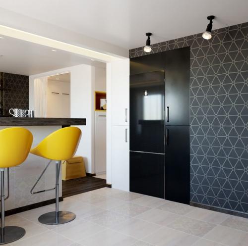Интерьер кухни и прихожей в однокомнатной квартире, перепланированной в студию. 03