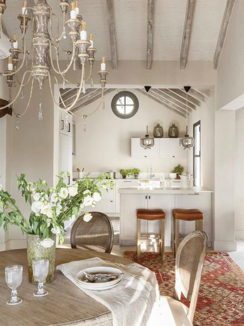 Летний дом с бассейном в окружении пальм в Марбелье. 04