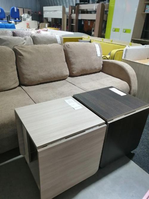 Журнальный столик - функциональный предмет интерьера, способный решить целый ряд интерьерных задач. 06