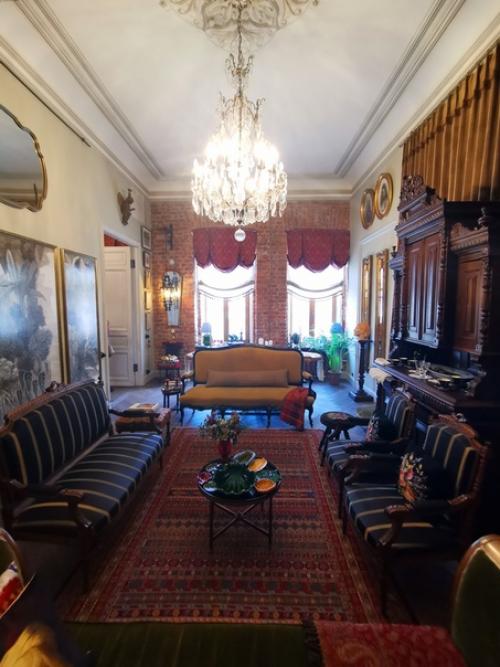 Посетила очень интересную квартиру на бывшей николаевской улице. 04