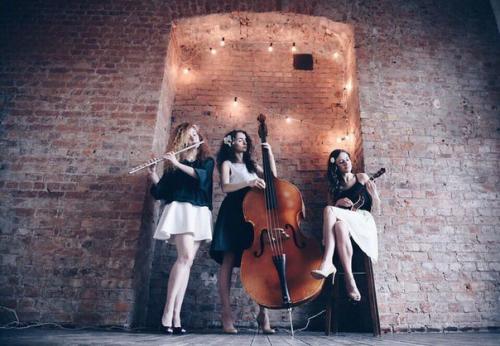 7 лучших мест Петербурга, где можно послушать джаз и потанцевать. 03 7 лучших мест Петербурга, где можно послушать джаз и потанцевать. 03