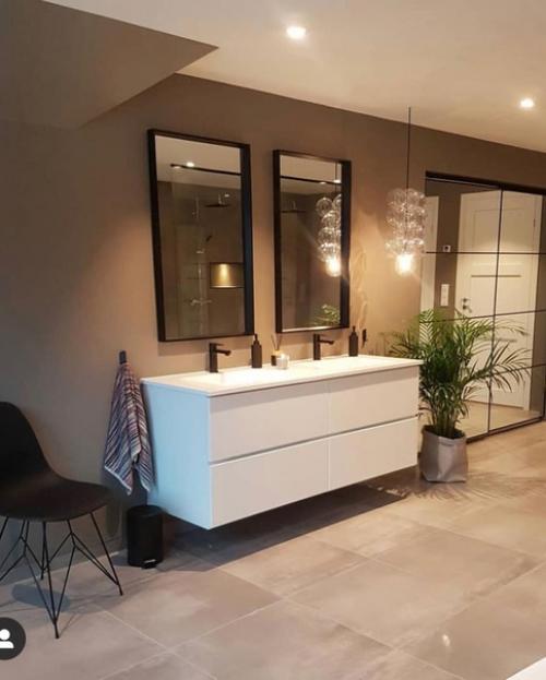 Наконец - то можно поглазеть на интерьер этого загородного дома. 03