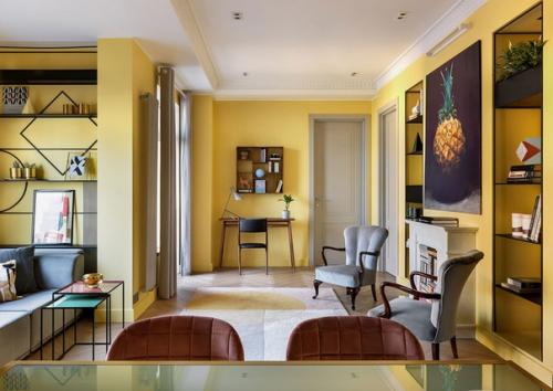 Желтый интерьер с ретро - нотками в Москве (70 кв. 01