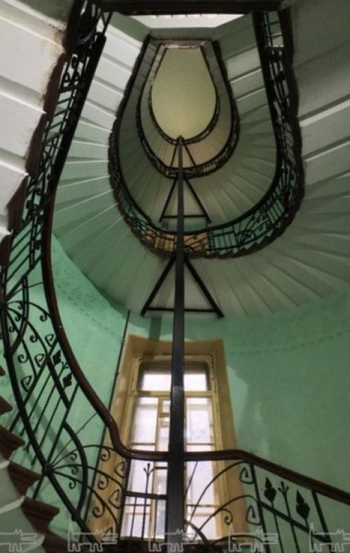 10 невероятных винтовых лестниц в домах и особняках старого Петербурга. 03