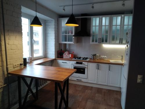 Как на сережкины именины, кухню мы закончили, вот такой красоты, вот такой вот длинны. 05