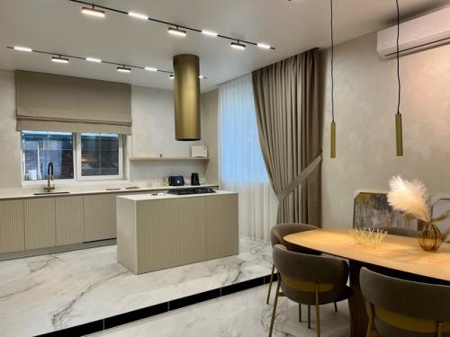 Вчера закончили работу с текстилем в новом. 01