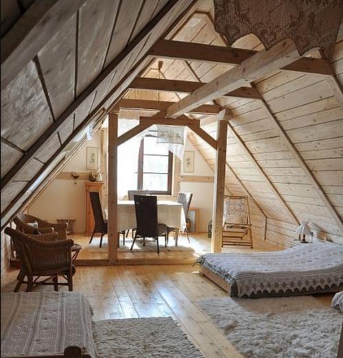 Дерево в дизайне мансарды. 02