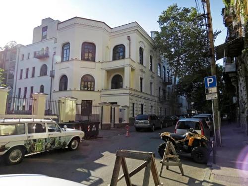 Секреты тбилиси.  Академия художеств. 01