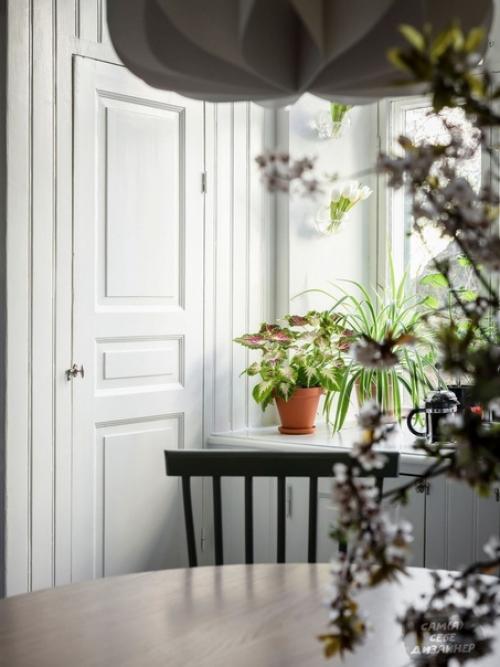 Зеленая кухня со стенами, оклеенными роскошными обоями William Morris. 06 Зеленая кухня со стенами, оклеенными роскошными обоями William Morris. 06