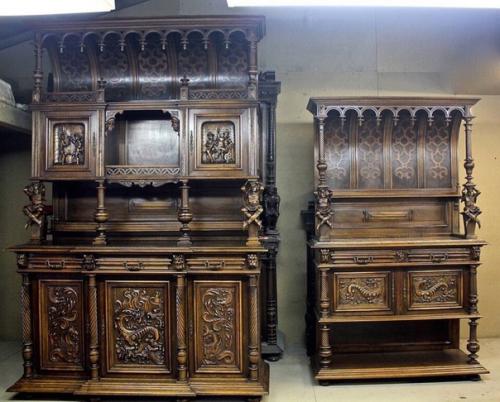 Эпоха ренессанса в Европе (XIV - XVI века) стала периодом развития столярного ремесла, которое шло в ногу с архитектурой, во всем ей подражая. 03