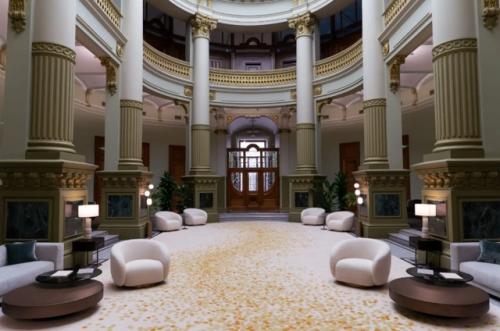 В компании Галс - Девелопмент сообщили об открытии офиса продаж комплекса клубных домов de Luxe класса Рождественка 8 в историческом здании.