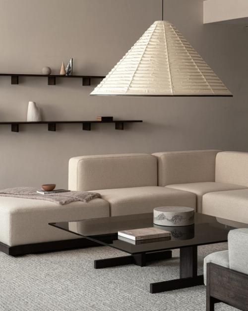 Japandi стал обозначением интерьеров, в которых японский минимализм сочетается со скандинавской функциональностью. 07