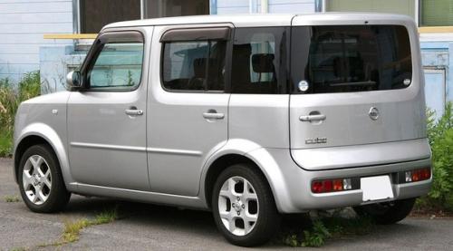 Nissan Cube - описание модели. 03