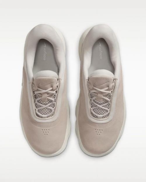 Nike 24. 7. 02 Nike 24. 7. 02
