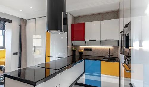 Модель месяца!  Глянцевые кухни Рина гласс и мондриана с 18. 04