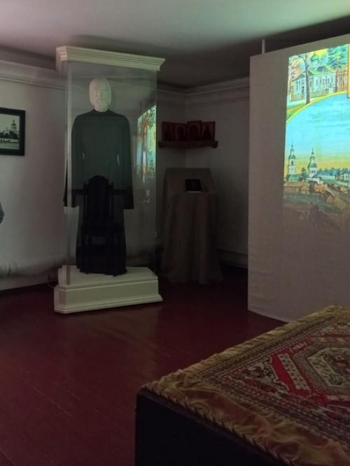 Потом мы посетили необычный музей, который открылся в старой руссе в 2018 году и связан с творчеством Достоевского. 07