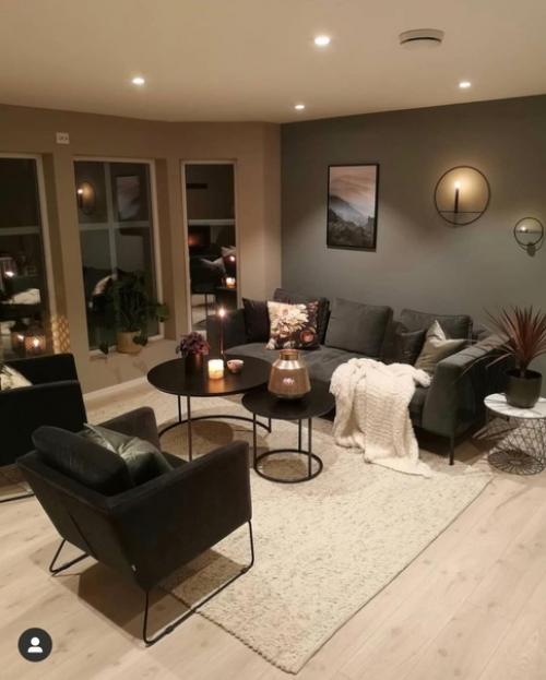 Наконец - то можно поглазеть на интерьер этого загородного дома. 04