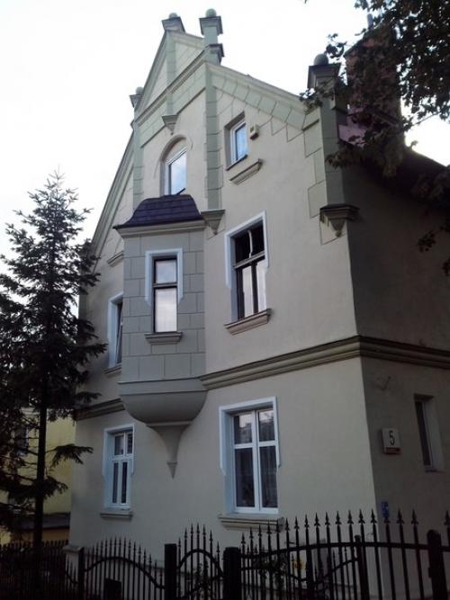 Внимание!   Комната!   Где: Гданьск. 06