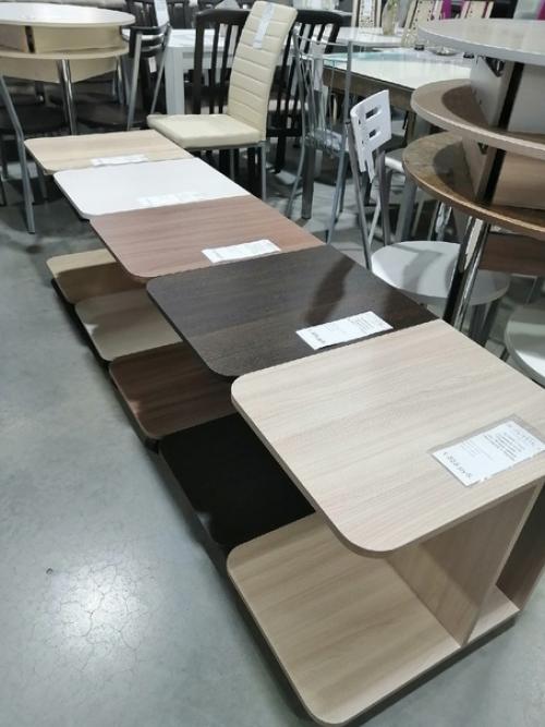 Журнальный столик - функциональный предмет интерьера, способный решить целый ряд интерьерных задач. 07