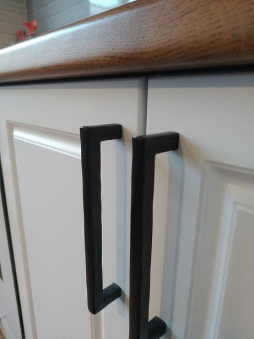 Как на сережкины именины, кухню мы закончили, вот такой красоты, вот такой вот длинны. 01