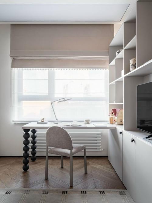 Деревянный потолок и выразительная плитка: квартира 62 м в Москве. 01