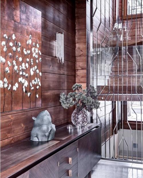 Загородный дом в Перми занял 1 место в рейтинге интерьеров за 2019 год, набравших наибольшую активность среди читателей одного известного журнала. 03