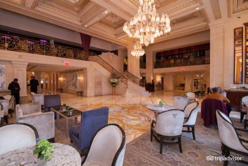 Отель Плаза (The Plaza Hotel) в Нью-йорке. 03