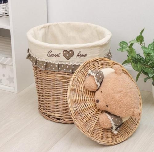 Плетеные корзины для белья станут отличным украшением для любой ванной комнаты. 01