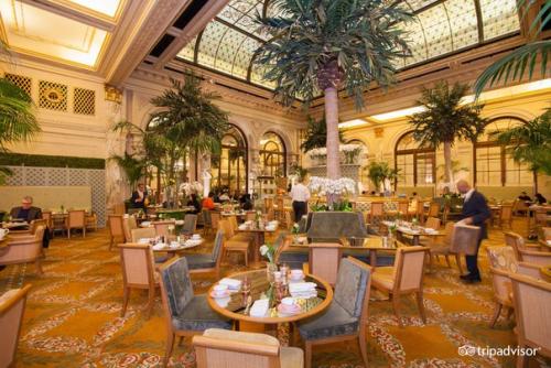 Отель Плаза (The Plaza Hotel) в Нью-йорке. 05