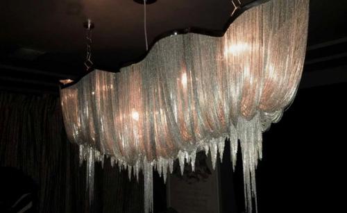 Дом Адама ламберта имеет площадь около 350-ти квадратных метров и расположен на голливудских холмах. 05