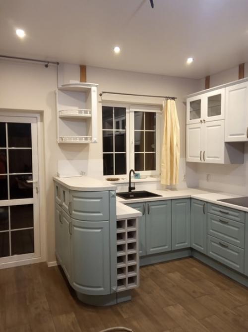 Нога!  Чья!  - Барной стойки. 05