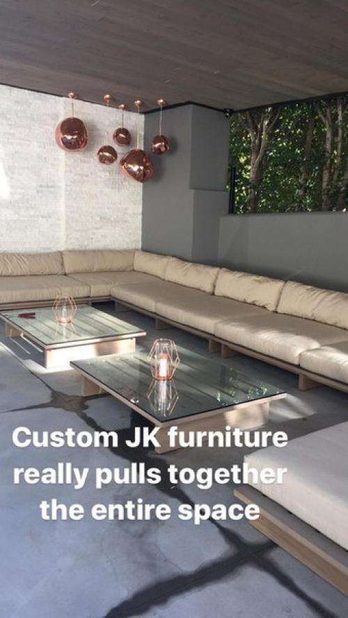 Дом Адама ламберта имеет площадь около 350-ти квадратных метров и расположен на голливудских холмах. 02