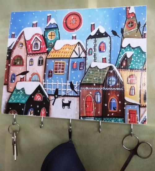 Куда вы вешаете ключи при входе в свой дом или квартиру? 03