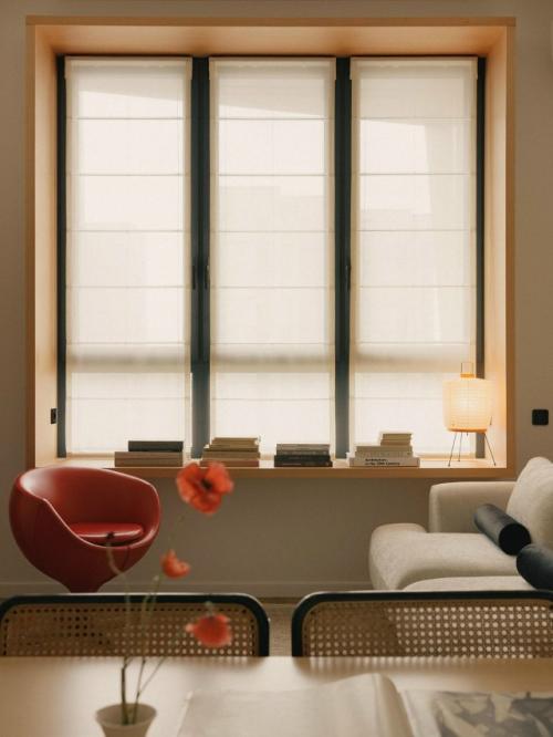 Дизайнер Екатерина Субботина создала спокойный, тёплый интерьер для молодой семьи, вдохновлённый японским опытом заказчиков. 05