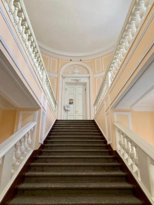 Живаяистория прогулкипогороду комуинтересно. 01