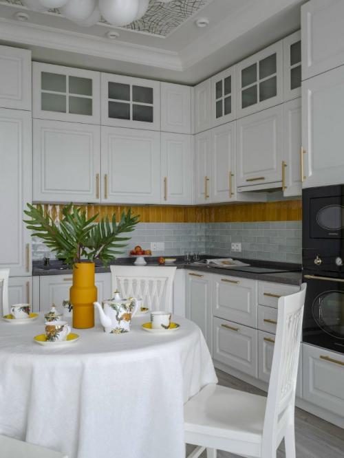 Цветной интерьер для семьи с детьми.

