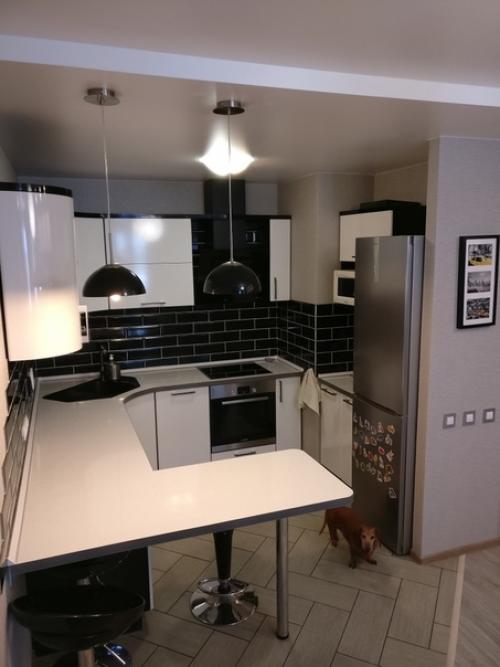 Кухня в черном и белом цвете. 02