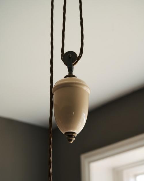 Винтажные элементы в интерьере - это не просто декор, это история, которая оживает в вашем пространстве. 02