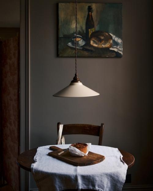 Винтажные элементы в интерьере - это не просто декор, это история, которая оживает в вашем пространстве. 04